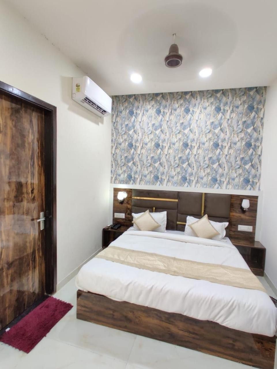 Hotel Gs Amritsar 200 Mtr From Golden Temple Exterior foto