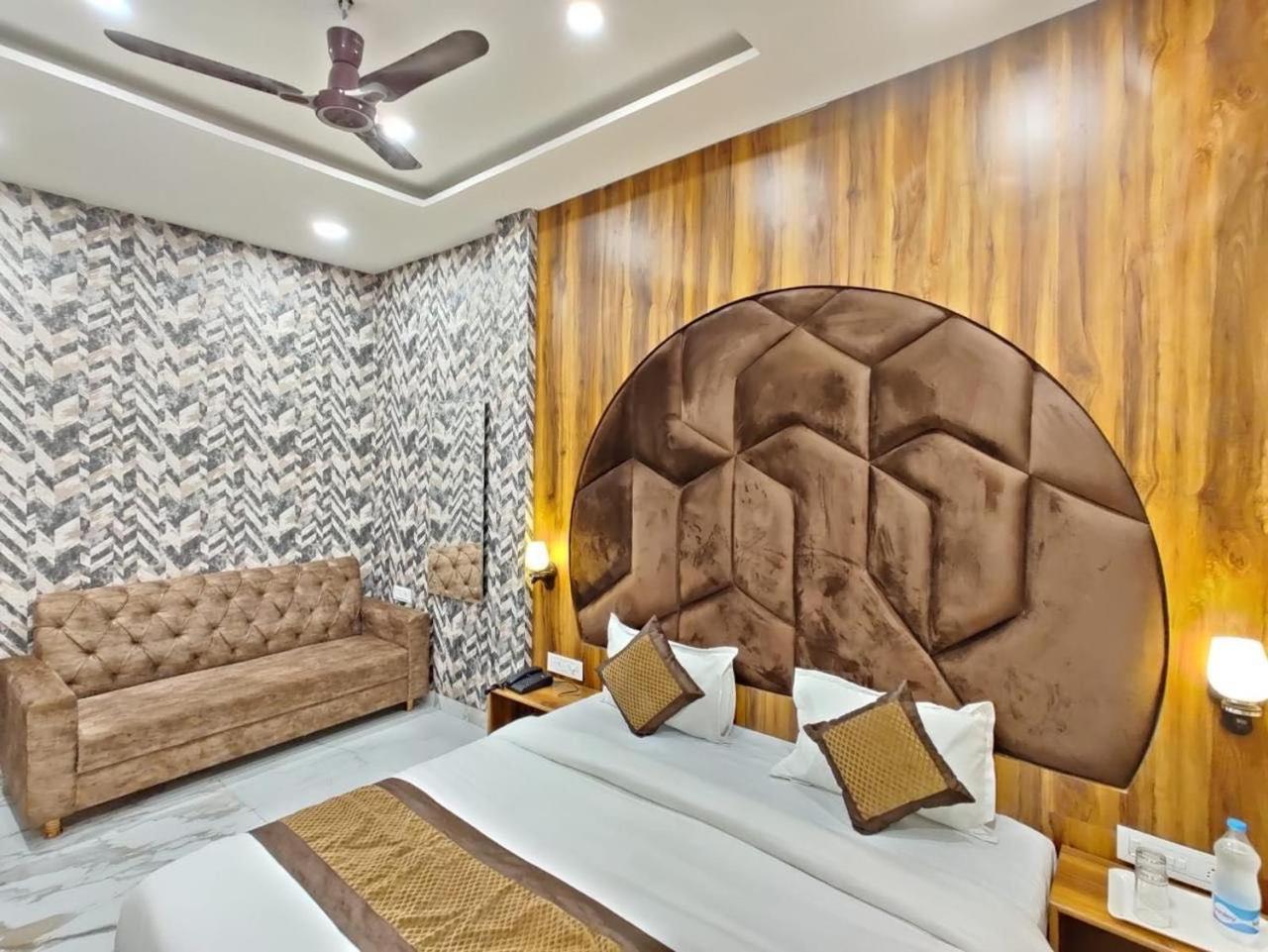 Hotel Gs Amritsar 200 Mtr From Golden Temple Exterior foto