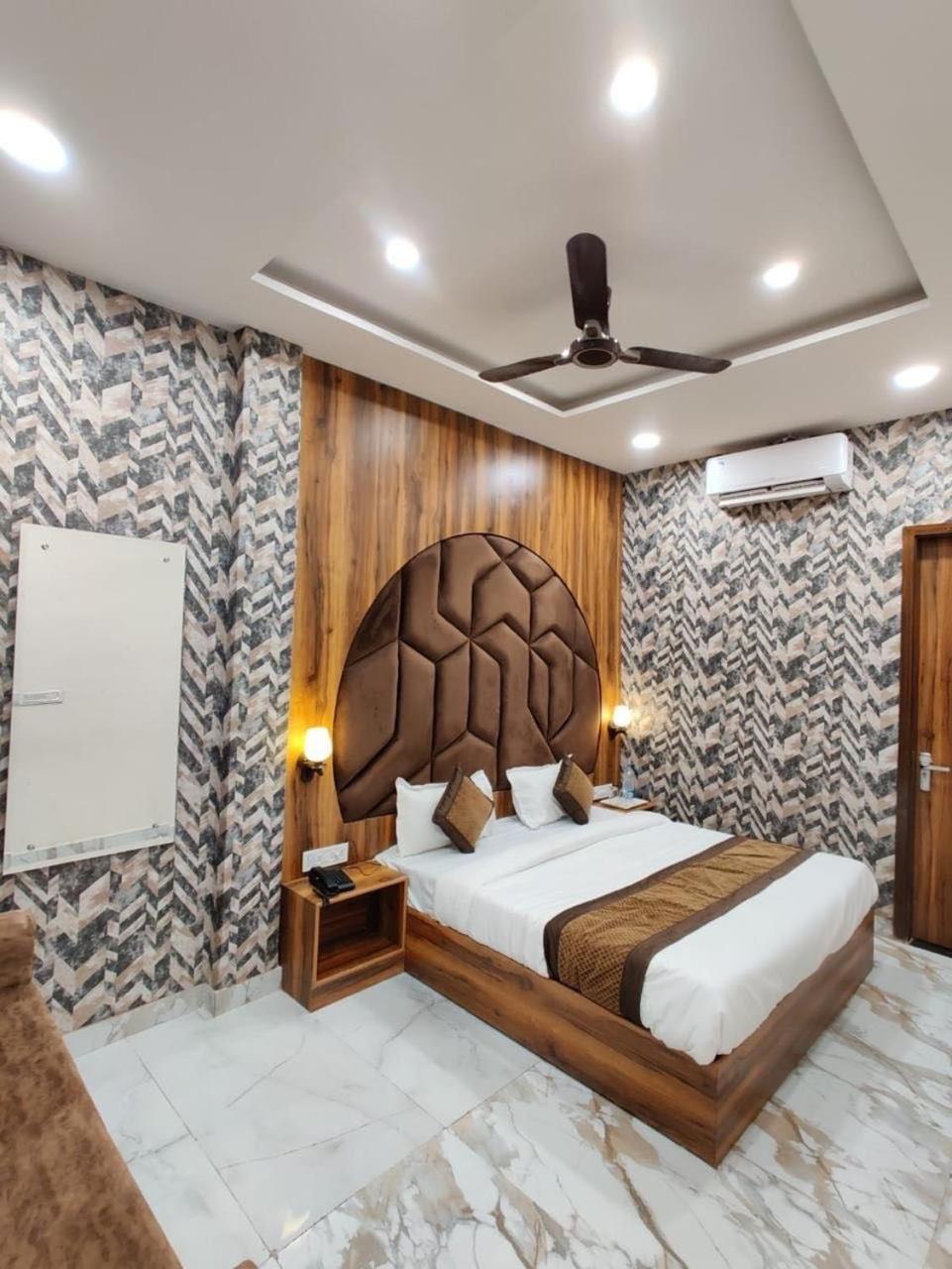 Hotel Gs Amritsar 200 Mtr From Golden Temple Exterior foto