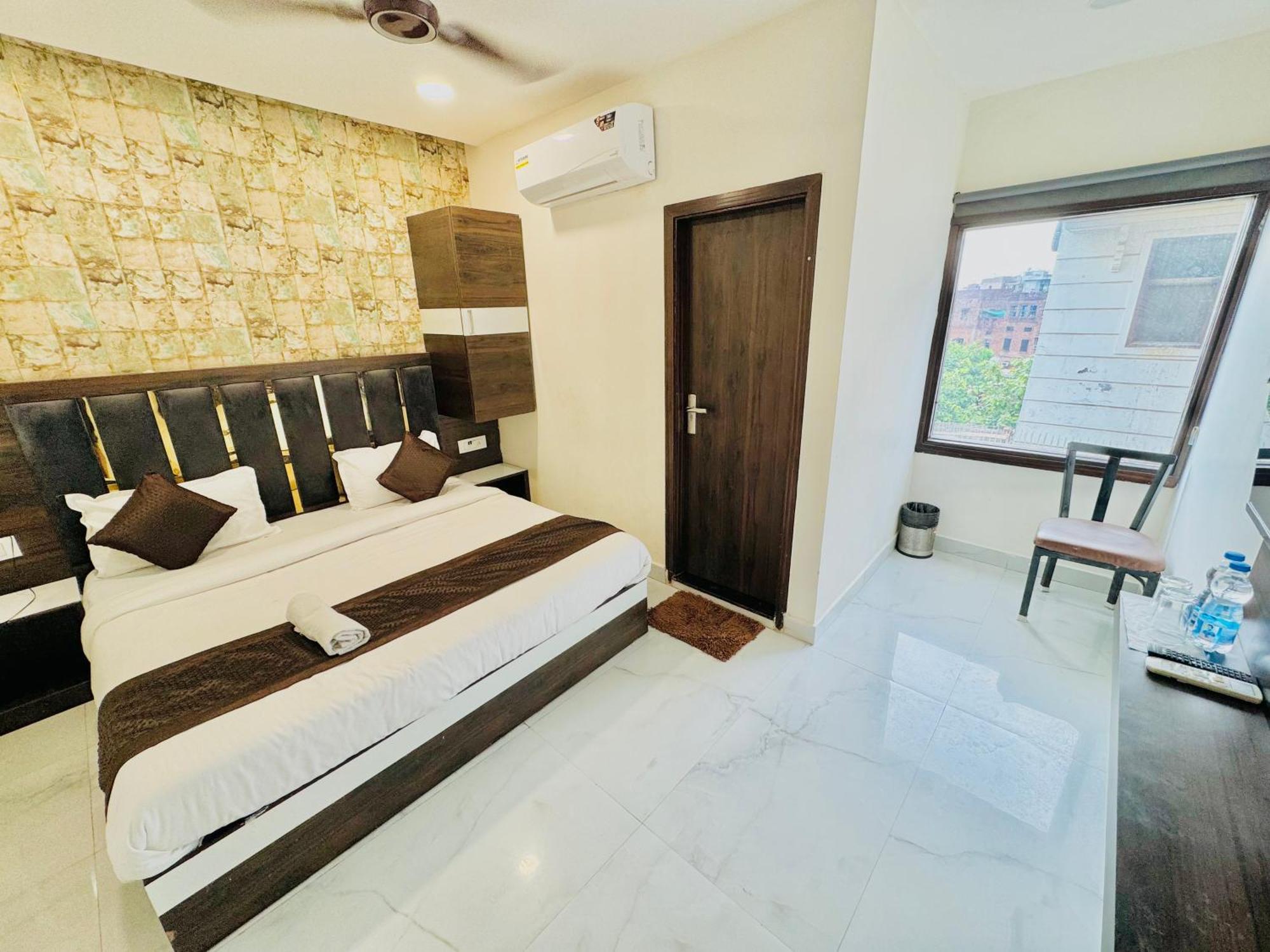 Hotel Gs Amritsar 200 Mtr From Golden Temple Exterior foto